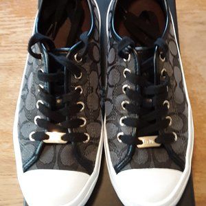 Coach Women's Shoes Empire Signature Logo Black